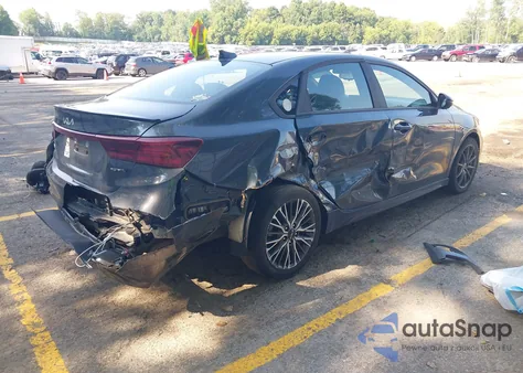 2023 Kia Forte Gt-Line z USA, uszkodzony, nr VIN 3KPF54AD3PE529965